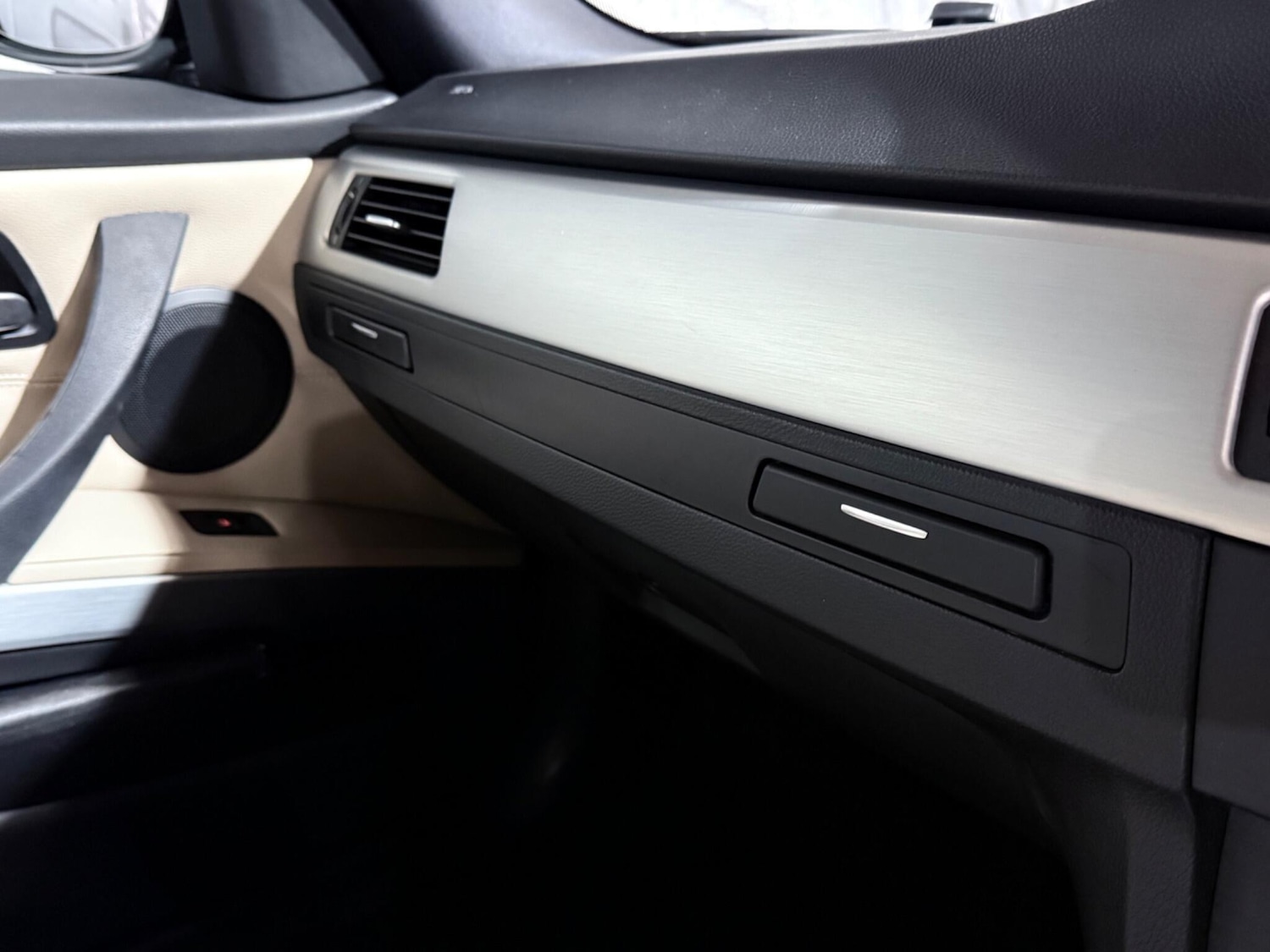 Used BMW 3 Series 2009 for sale - 77040477: Photo 43