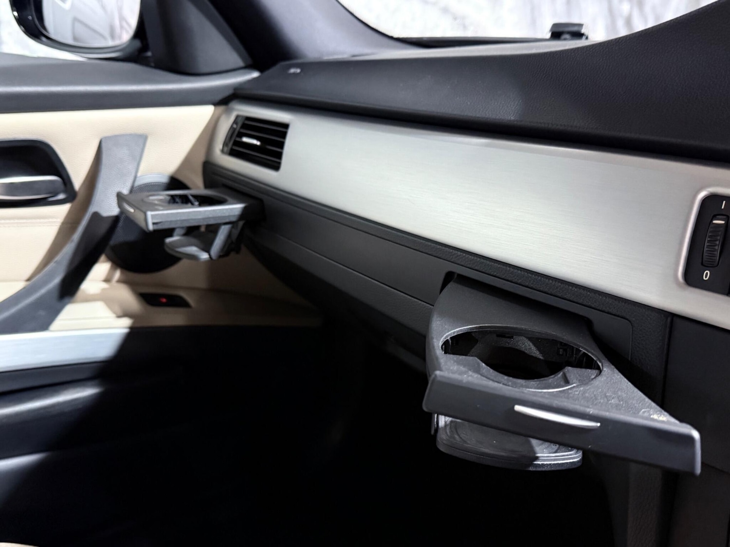 Used BMW 3 Series 2009 for sale - 77040477: Photo 44