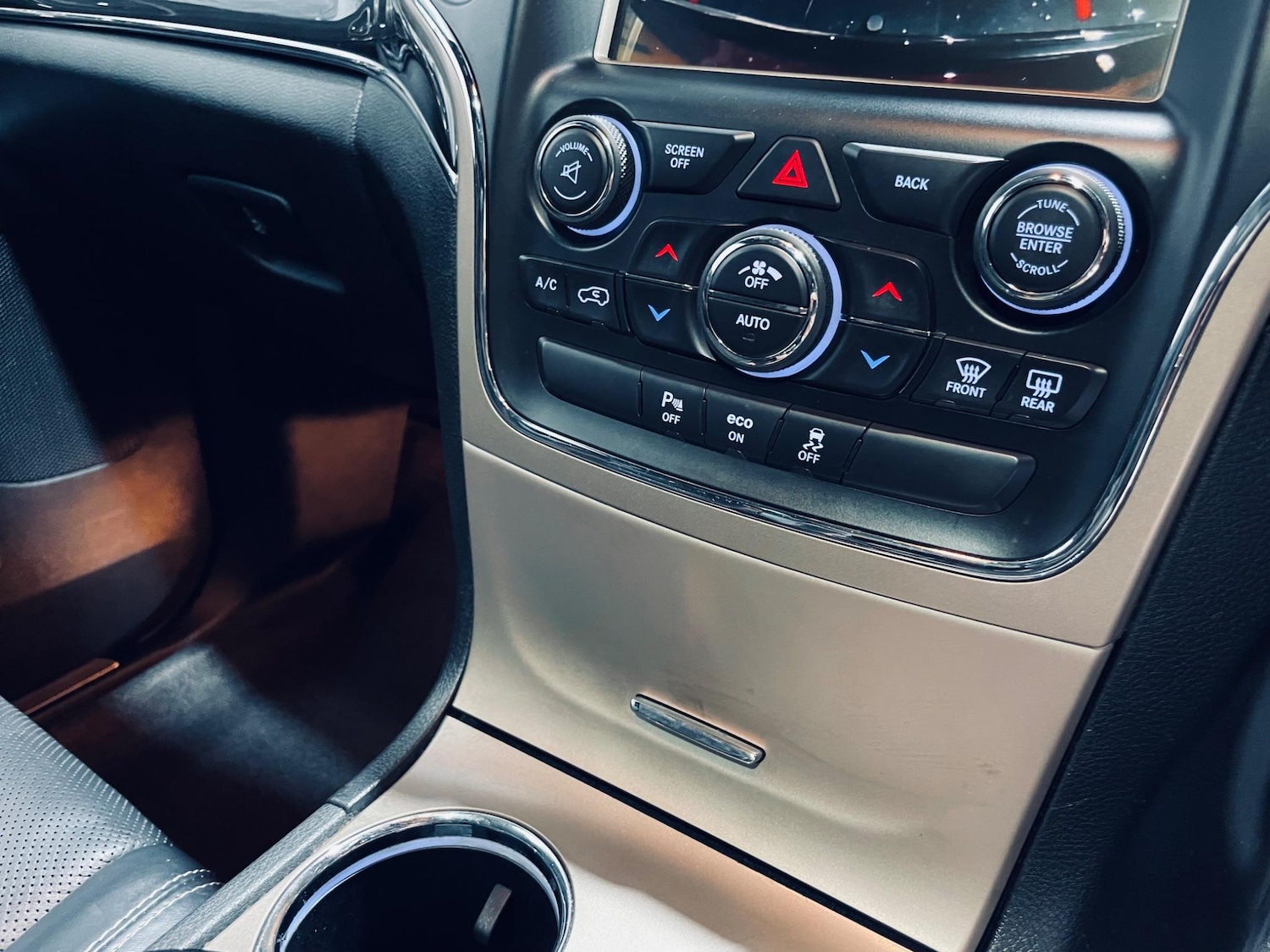 Used Jeep Grand Cherokee 2015 for sale - 76512631: Photo 35