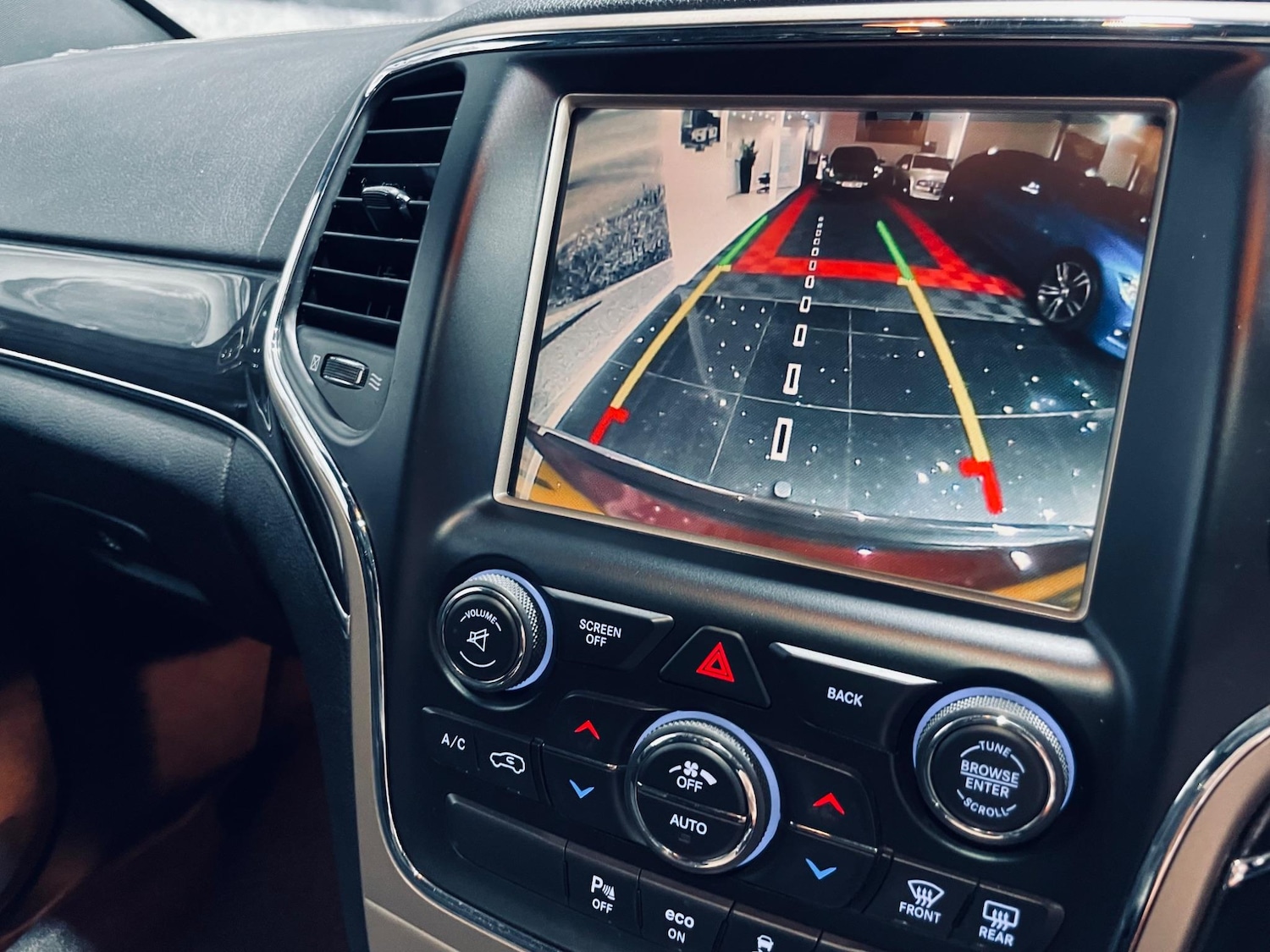 Used Jeep Grand Cherokee 2015 for sale - 76512631: Photo 38