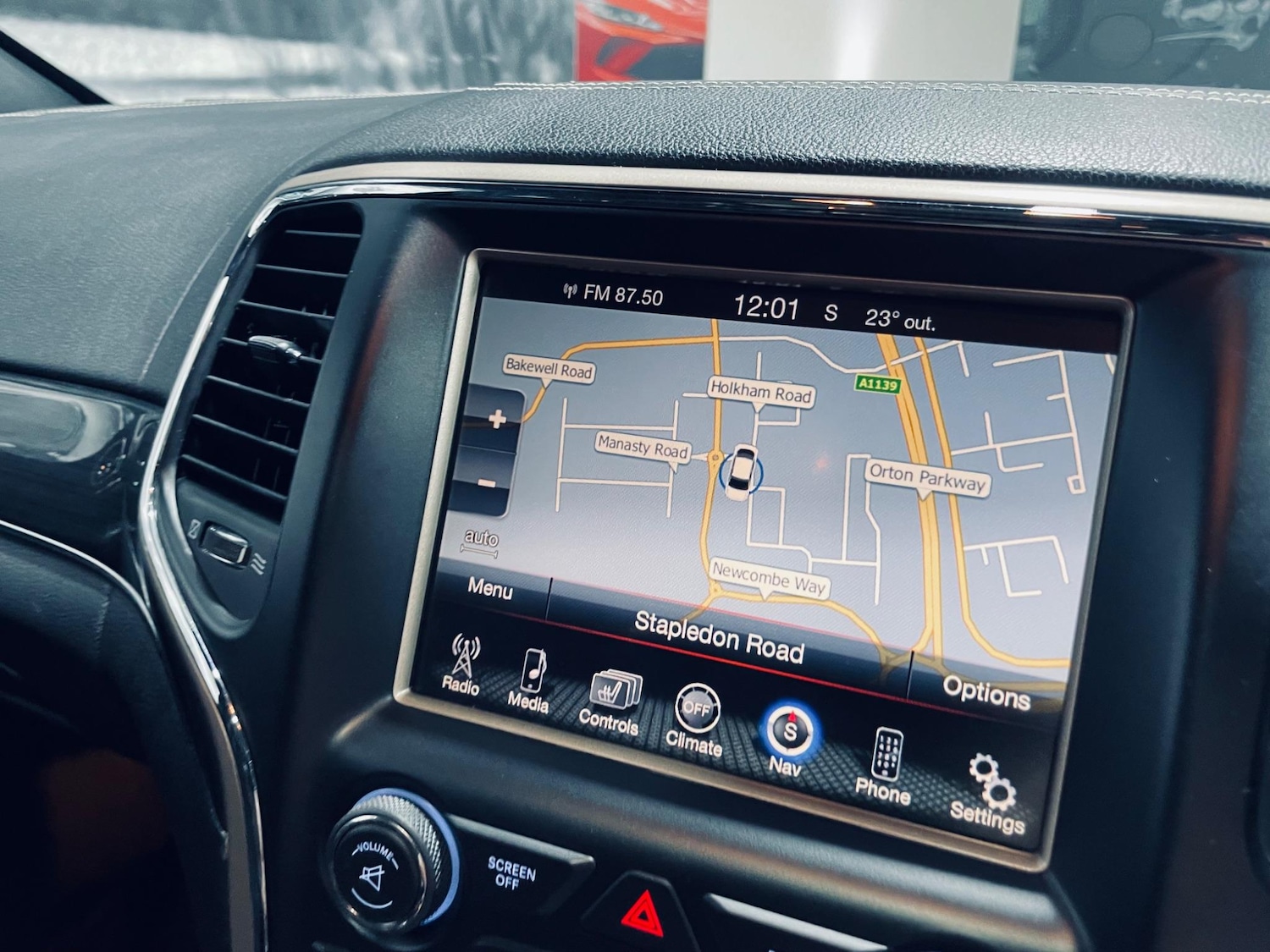 Used Jeep Grand Cherokee 2015 for sale - 76512631: Photo 39