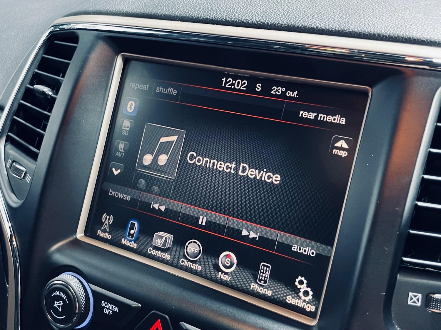 Used Jeep Grand Cherokee 2015 for sale - 76512631: Photo 42