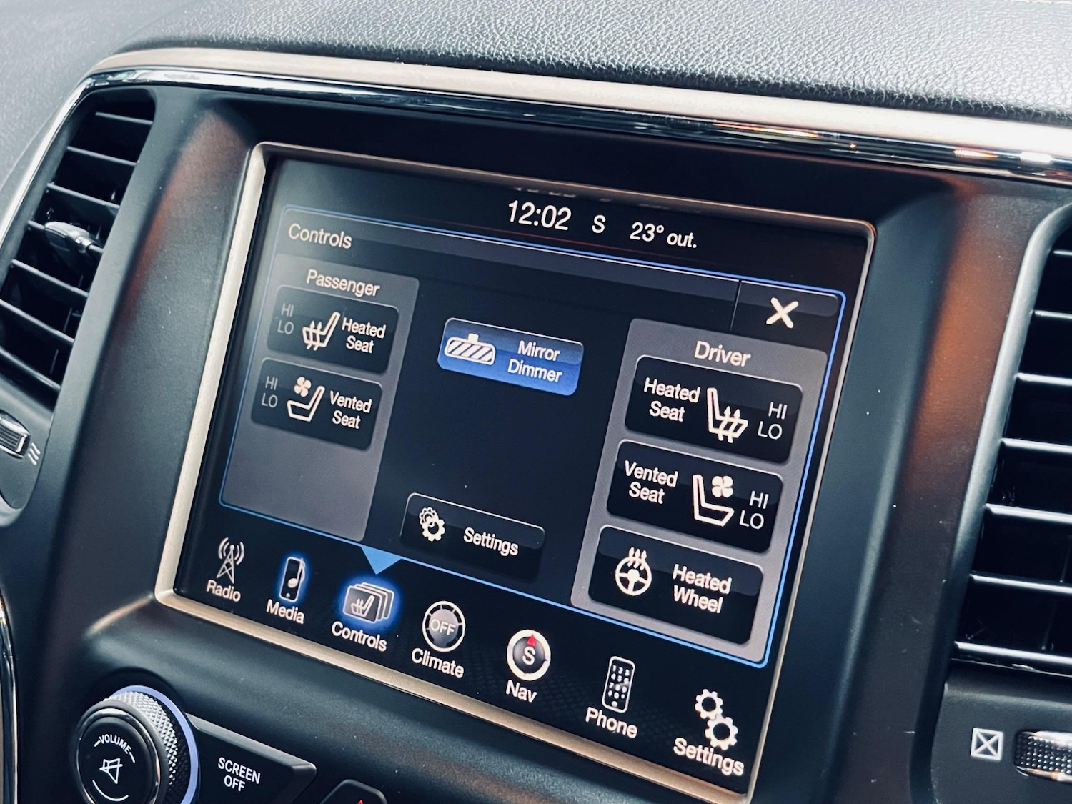 Used Jeep Grand Cherokee 2015 for sale - 76512631: Photo 43