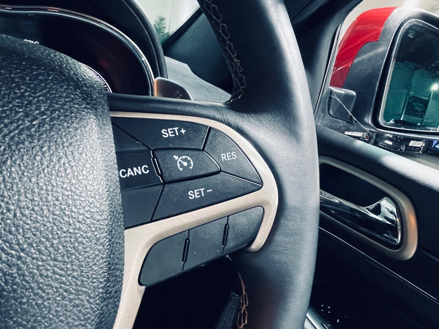 Used Jeep Grand Cherokee 2015 for sale - 76512631: Photo 48