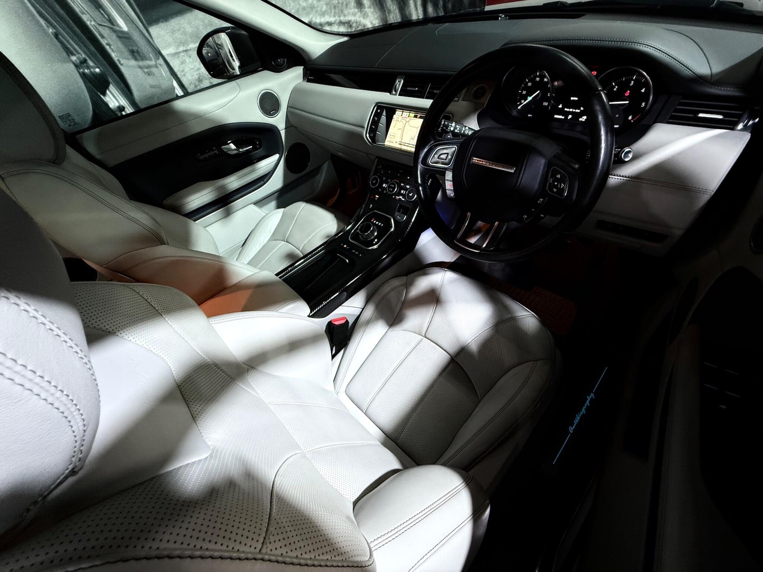 Used Land Rover Range Rover Evoque 2016 for sale - 77040572: Photo 12