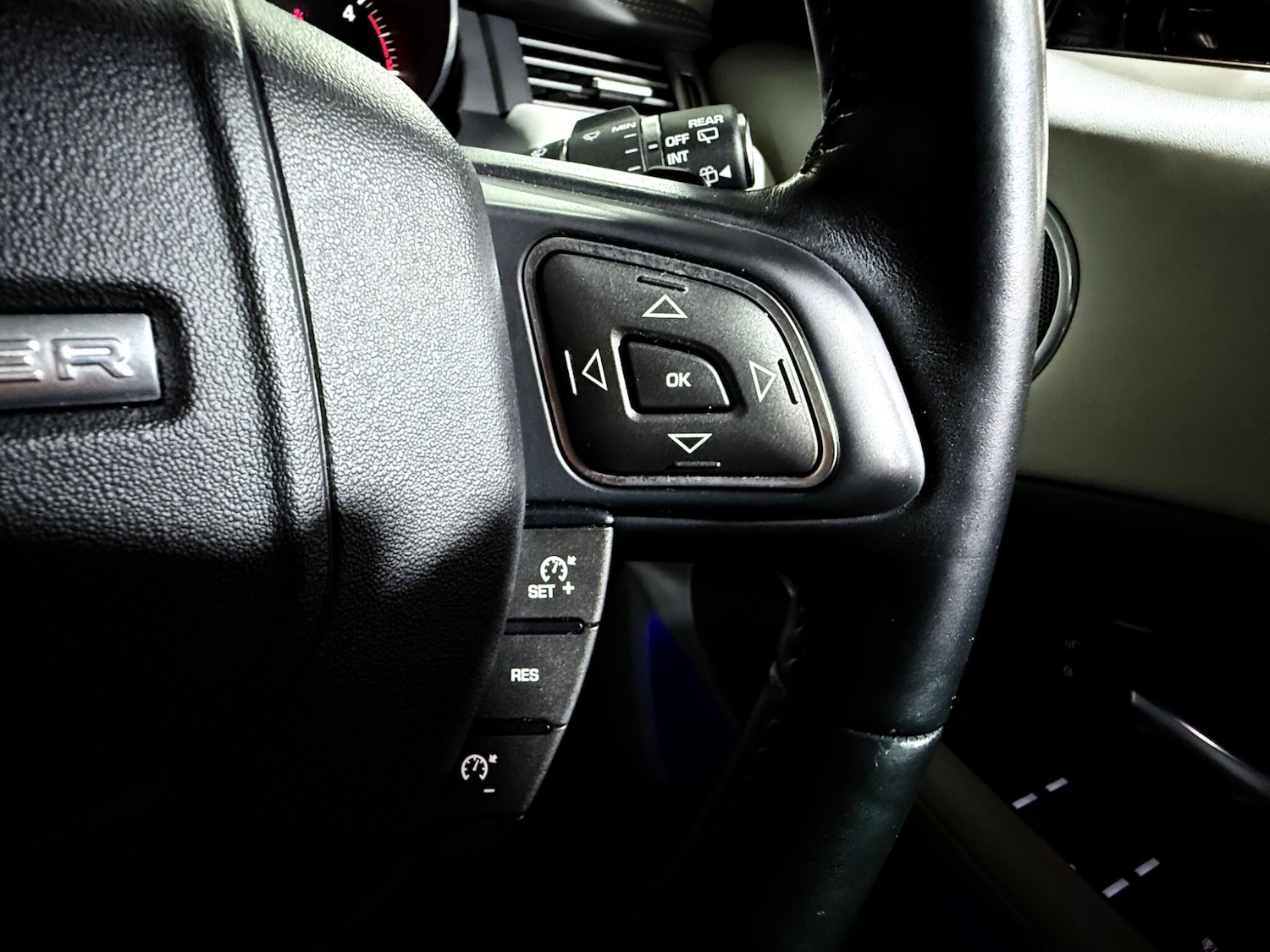 Used Land Rover Range Rover Evoque 2016 for sale - 77040572: Photo 37