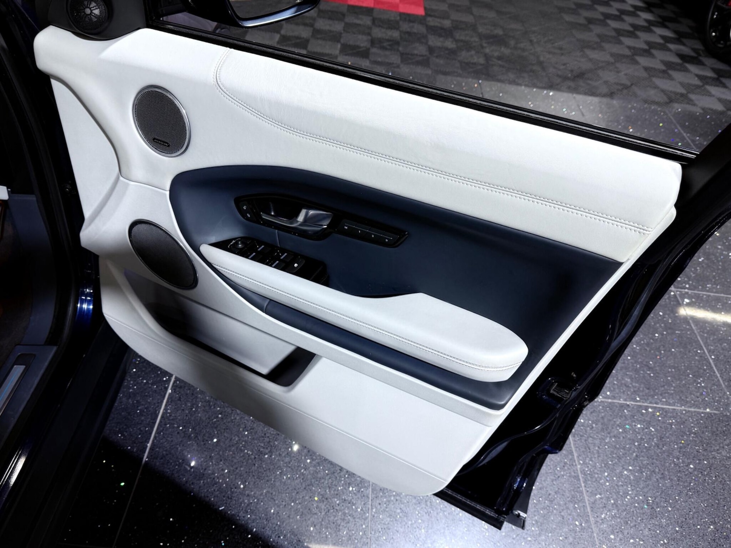 Used Land Rover Range Rover Evoque 2016 for sale - 77040572: Photo 65