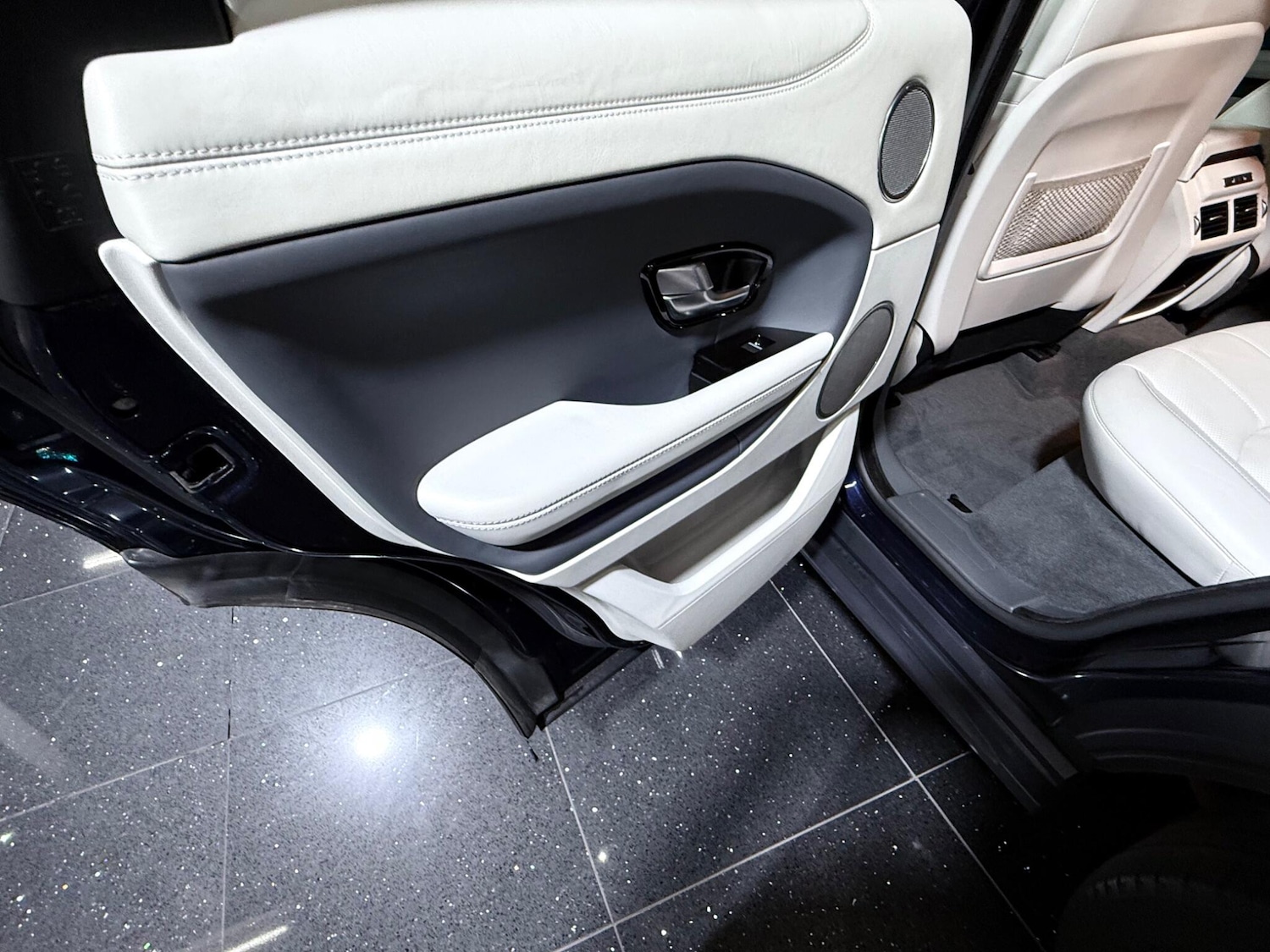 Used Land Rover Range Rover Evoque 2016 for sale - 77040572: Photo 72