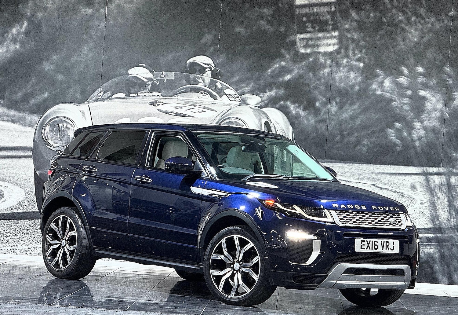 Used Land Rover Range Rover Evoque 2016 for sale - 77040572: Photo 77