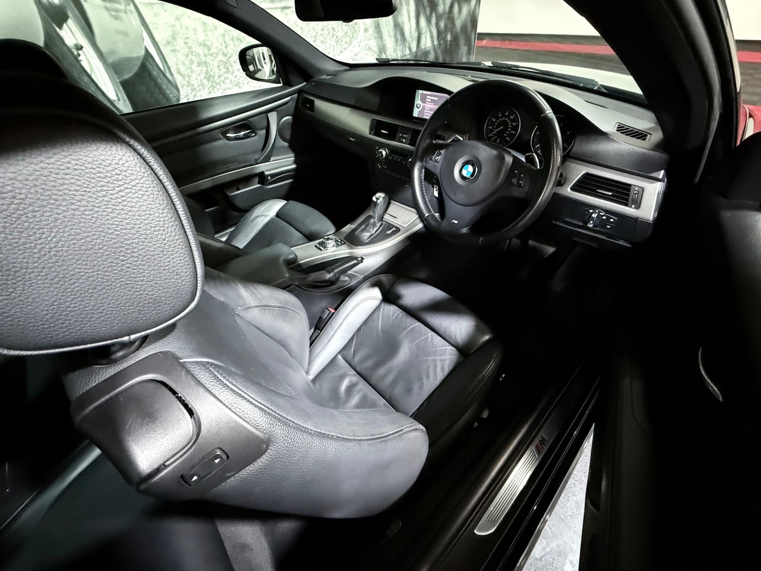 Used BMW 3 Series 2011 for sale - 77215917: Photo 11