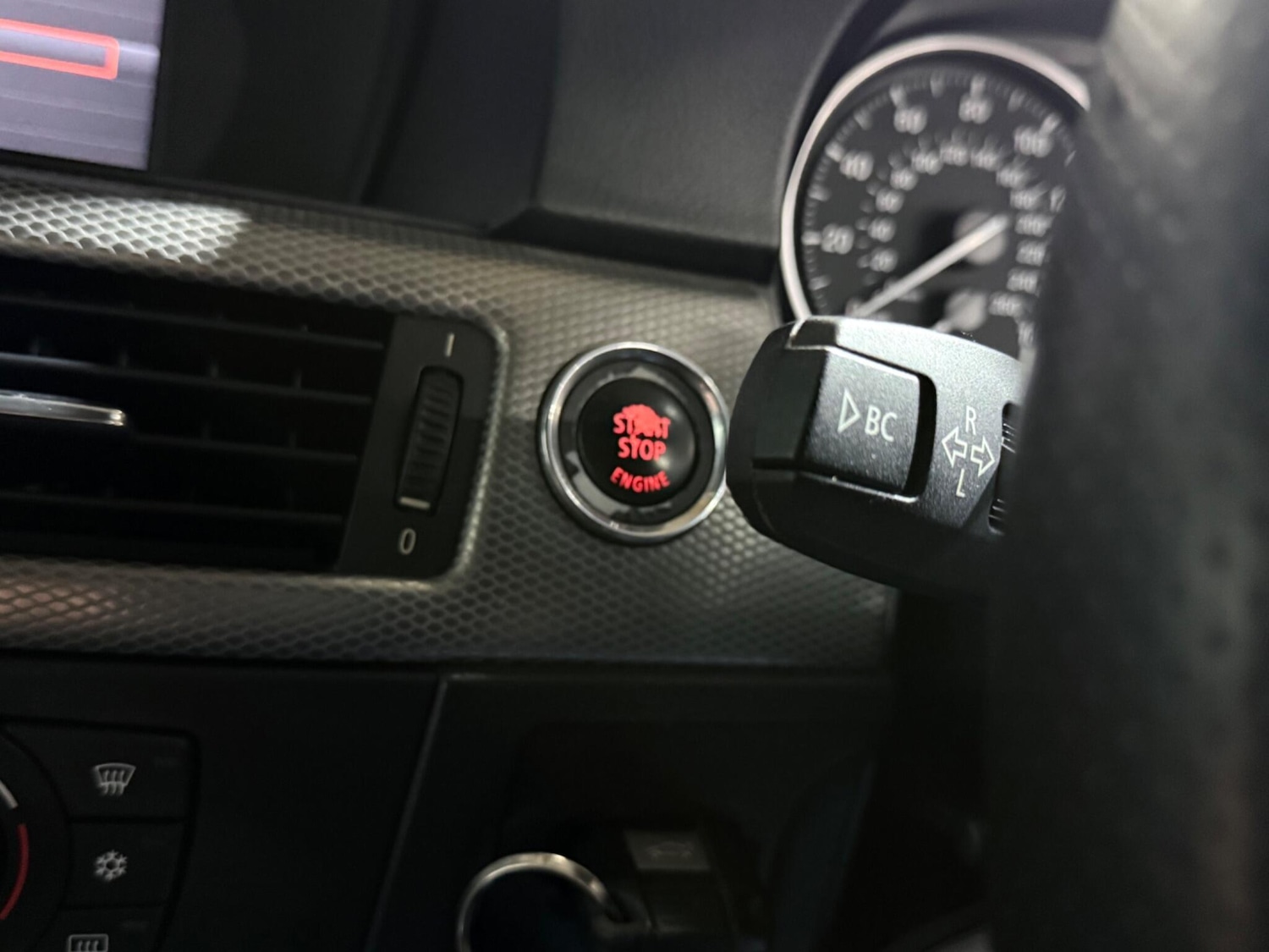 Used BMW 3 Series 2011 for sale - 77215917: Photo 26