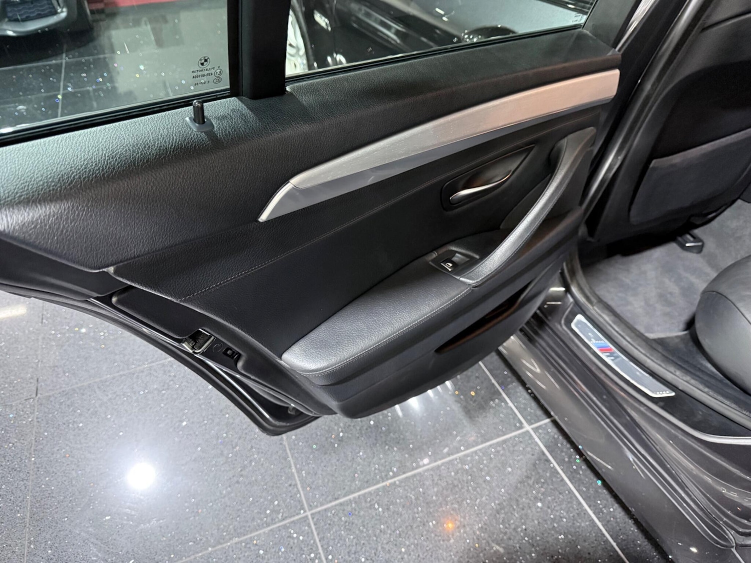 Used BMW 5 Series 2012 for sale - 78157787: Photo 59