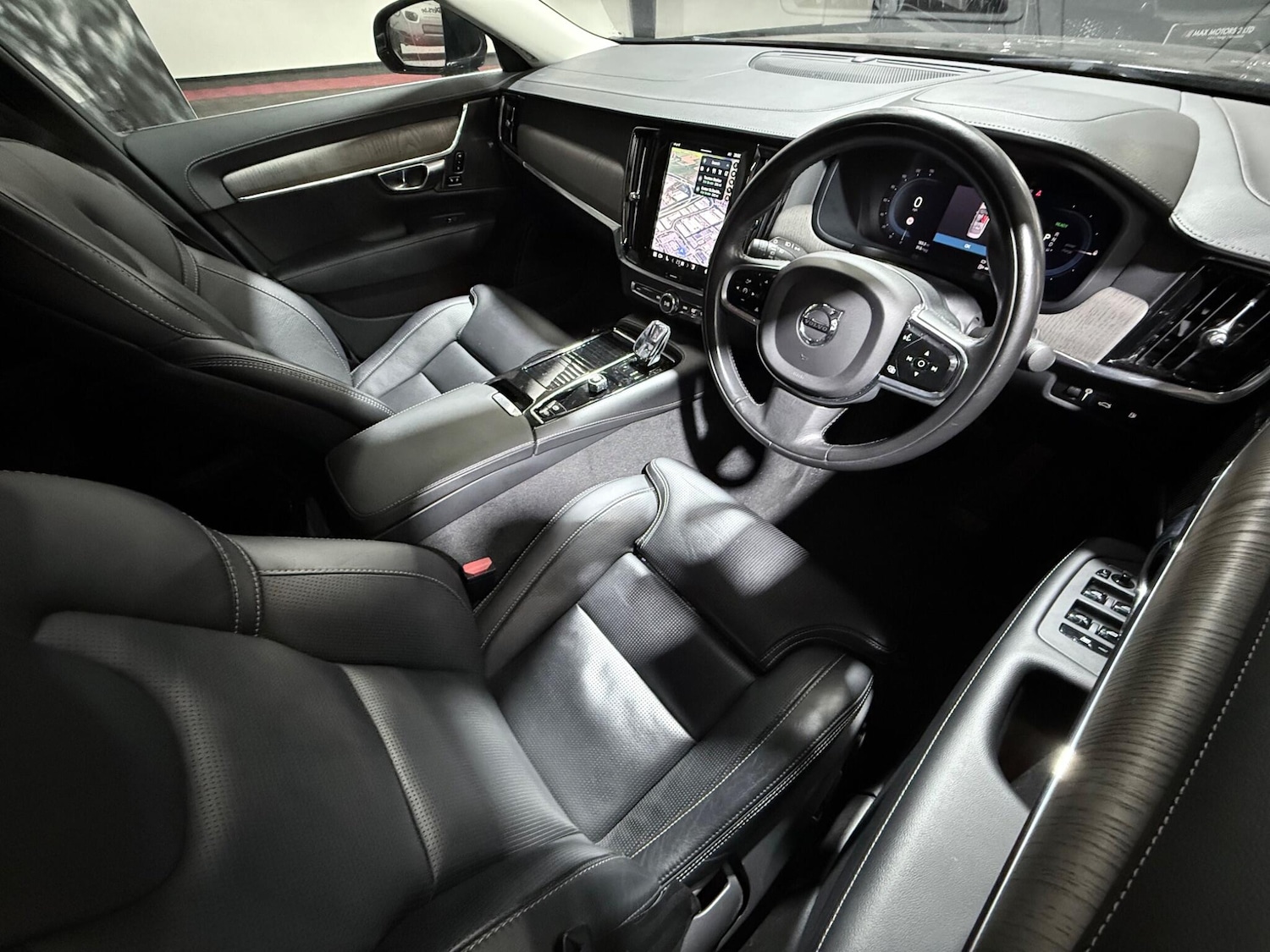 Used Volvo S90 for sale - 77753203: Photo 2