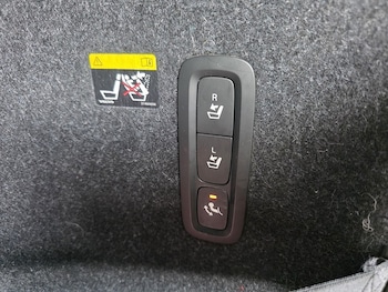 Used Volvo XC40 2018 for sale - 76819337: Photo