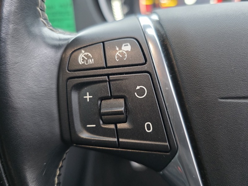 Used Volvo V40 2016 for sale - 77403393: Photo 34