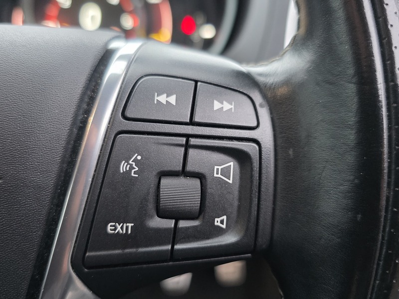 Used Volvo V40 2016 for sale - 77403393: Photo 35