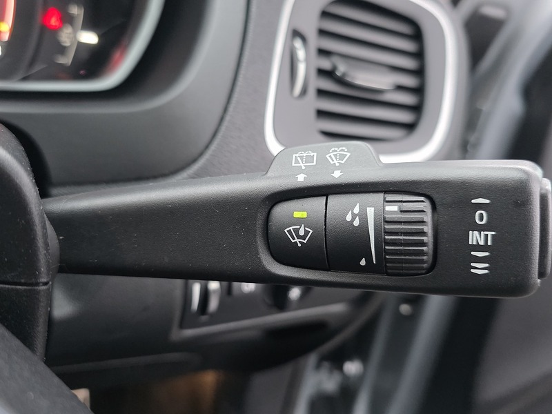 Used Volvo V40 2016 for sale - 77403393: Photo 36