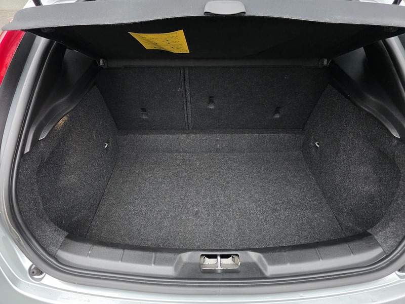 Used Volvo V40 2016 for sale - 77403393: Photo 42