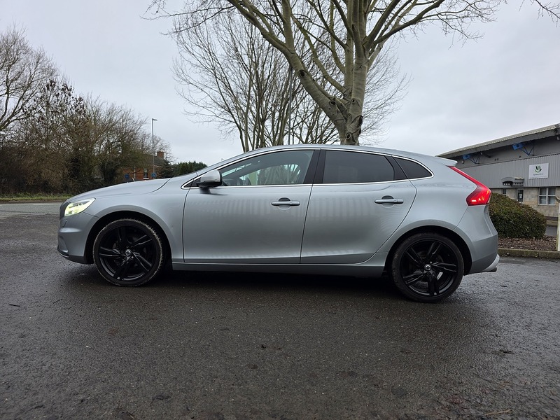 Used Volvo V40 2016 for sale - 77403393: Photo 8