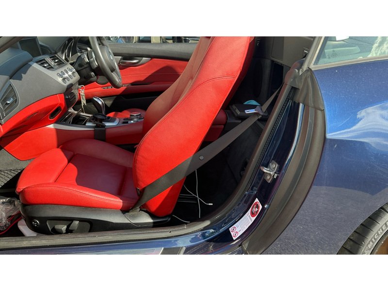 Used BMW Z4 2011 for sale - 76919751: Photo 9