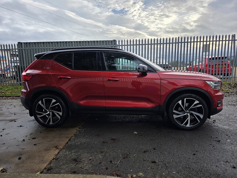 Used Volvo XC40 2018 for sale - 77337617: Photo 2