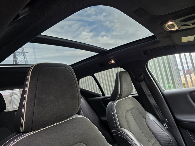 Used Volvo XC40 2018 for sale - 77337617: Photo 31