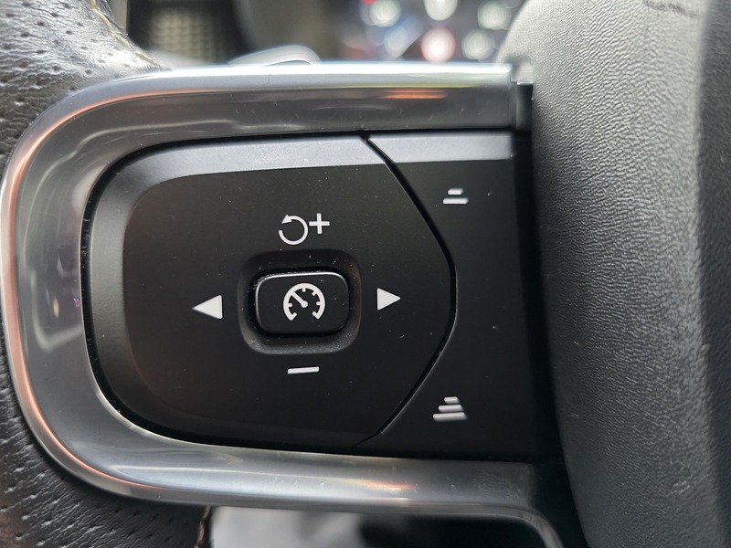 Used Volvo XC40 2018 for sale - 77337617: Photo 38