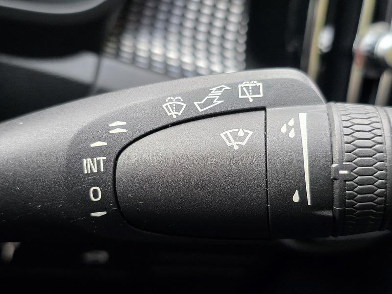 Used Volvo XC40 2018 for sale - 77337617: Photo 41