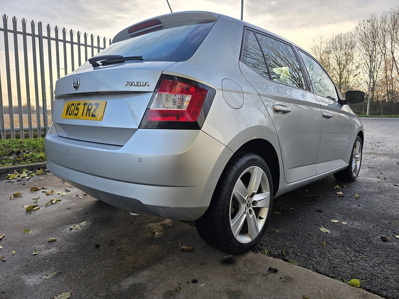 Used Skoda Fabia 2015 for sale - 77051557: Photo 4