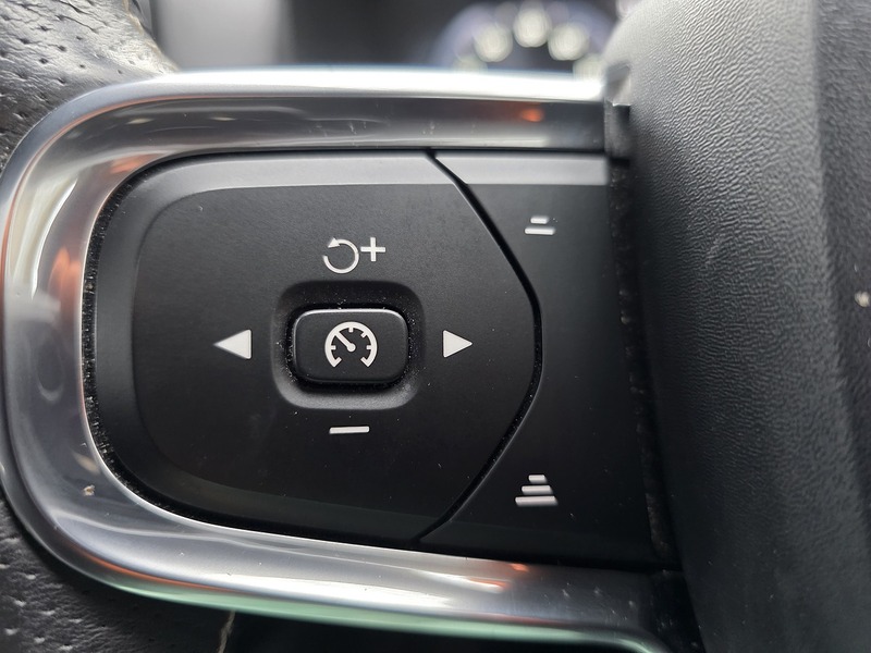 Used Volvo XC40 2018 for sale - 77123941: Photo 27