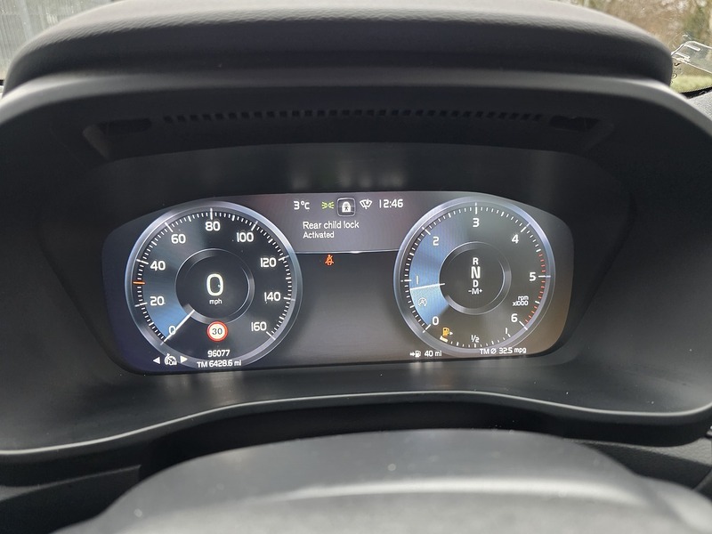 Used Volvo XC40 2018 for sale - 77123941: Photo 32