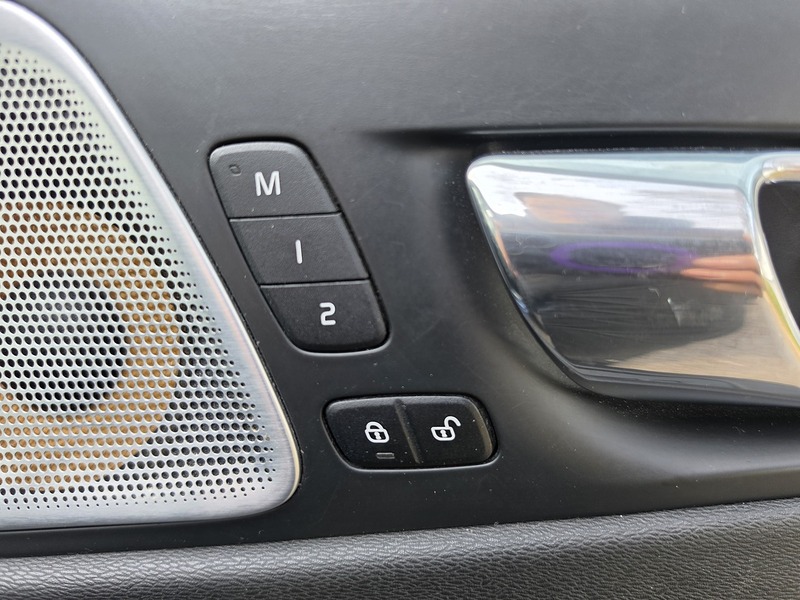 Used Volvo XC60 2017 for sale - 77998332: Photo 32