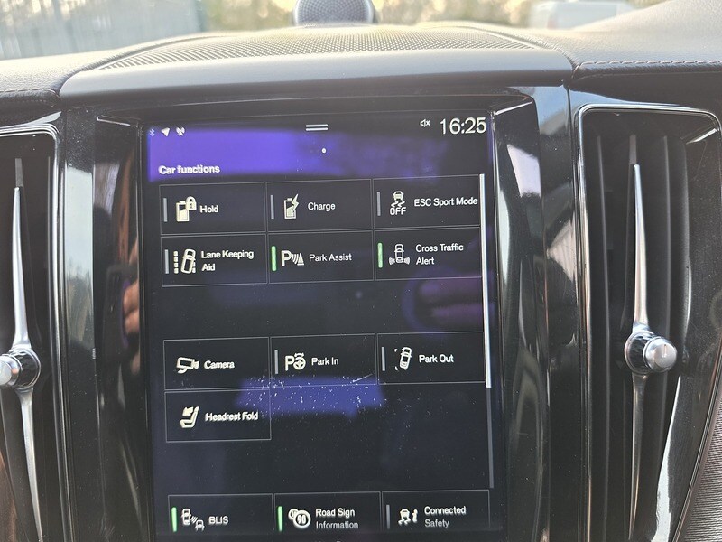 Used Volvo XC60 2017 for sale - 77998332: Photo 39