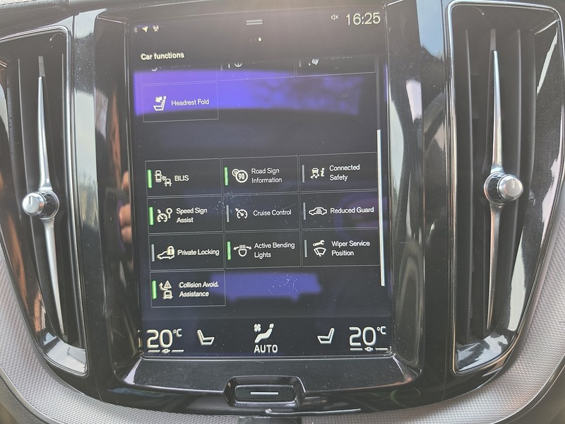 Used Volvo XC60 2017 for sale - 77998332: Photo 40