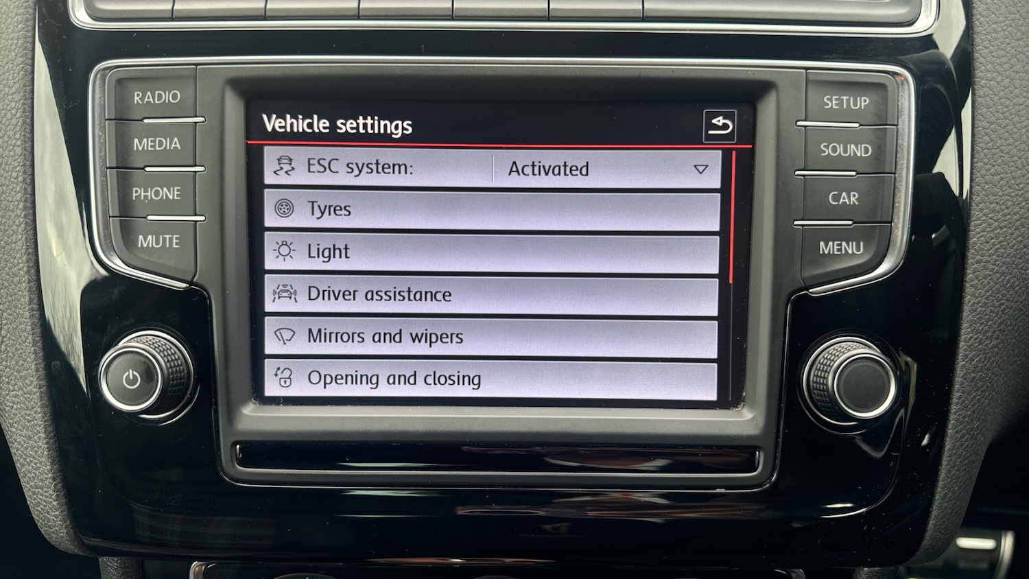 Used Volkswagen Polo 2017 for sale - 76738647: Photo 24