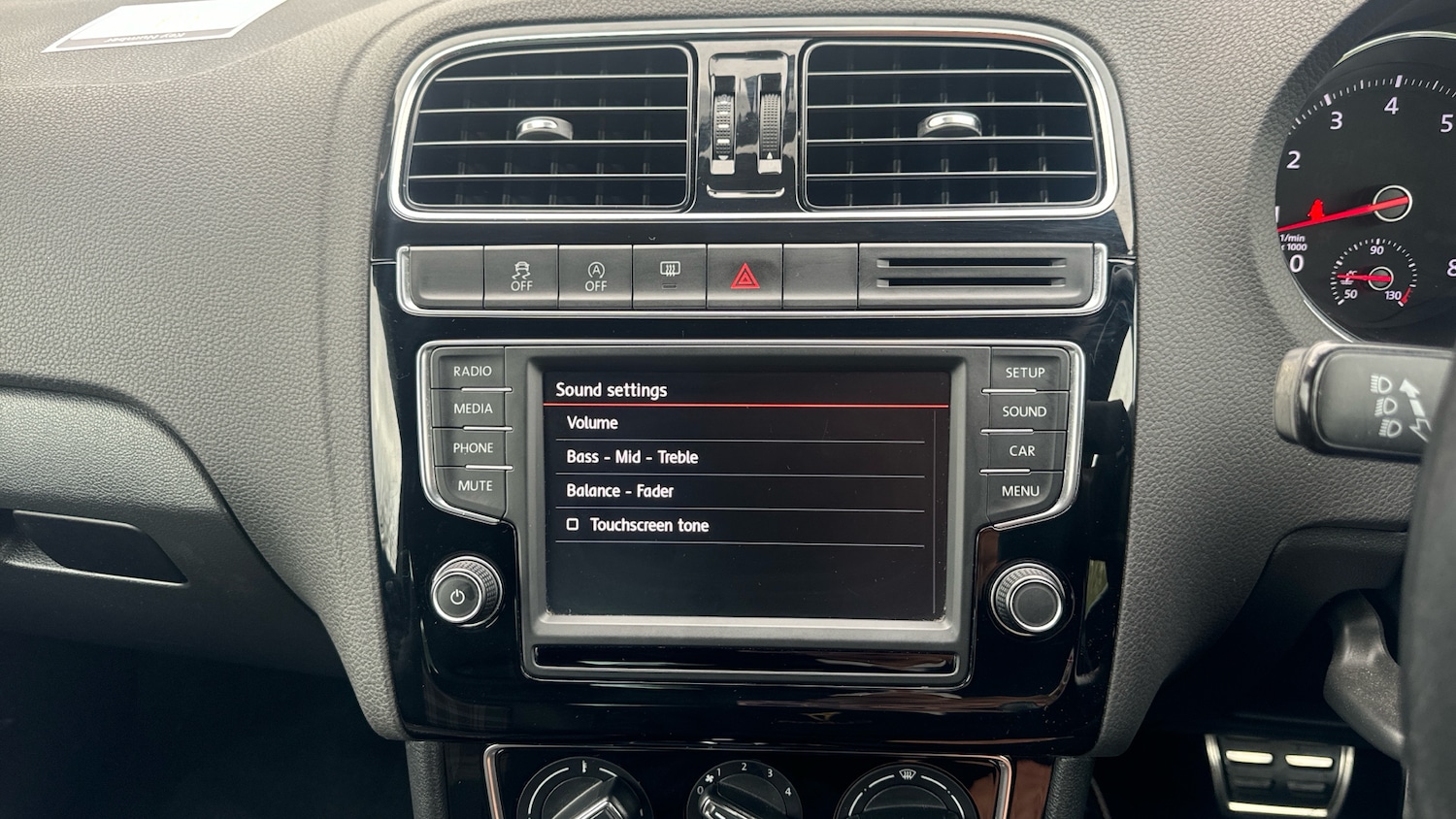 Used Volkswagen Polo 2017 for sale - 76738647: Photo 25