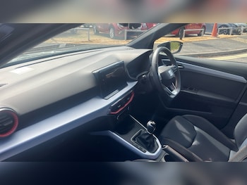 Used SEAT Arona 2025 for sale - 79330308: Photo