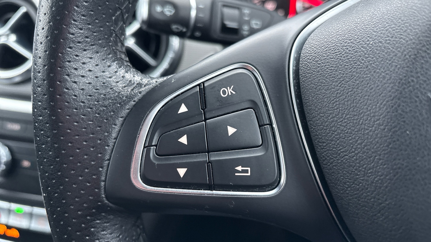 Used Mercedes-Benz CLA 2018 for sale - 77022739: Photo 25