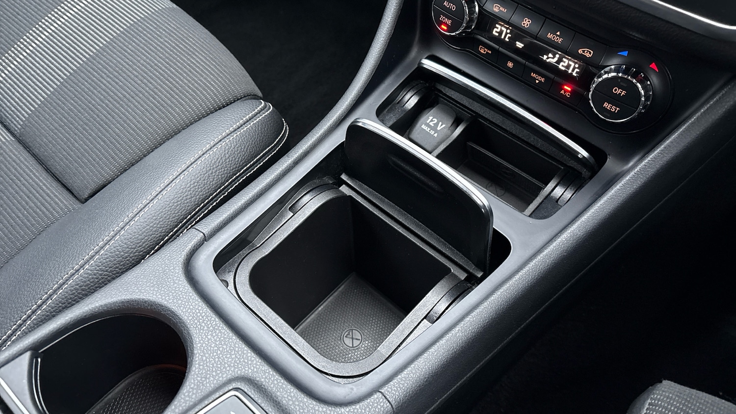 Used Mercedes-Benz CLA 2018 for sale - 77022739: Photo 30