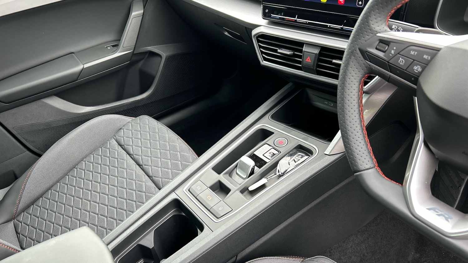 Used SEAT Leon 2025 for sale - 76882331: Photo 14