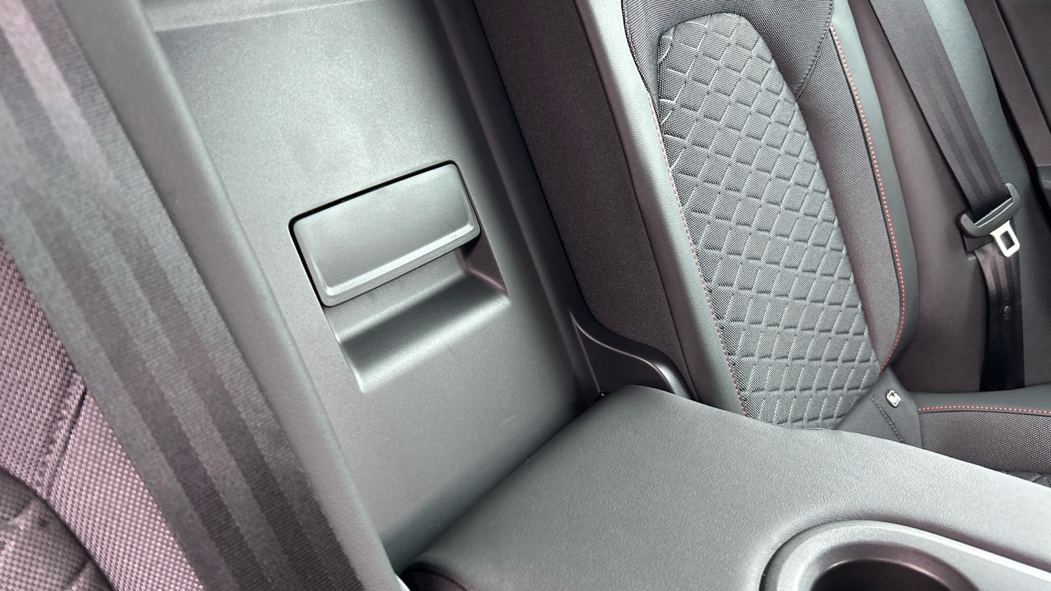 Used SEAT Leon 2025 for sale - 76882331: Photo 30