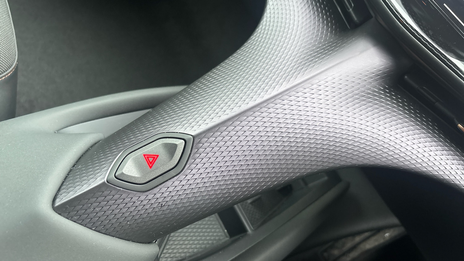 Used Cupra Tavascan 2025 for sale - 76611518: Photo 28