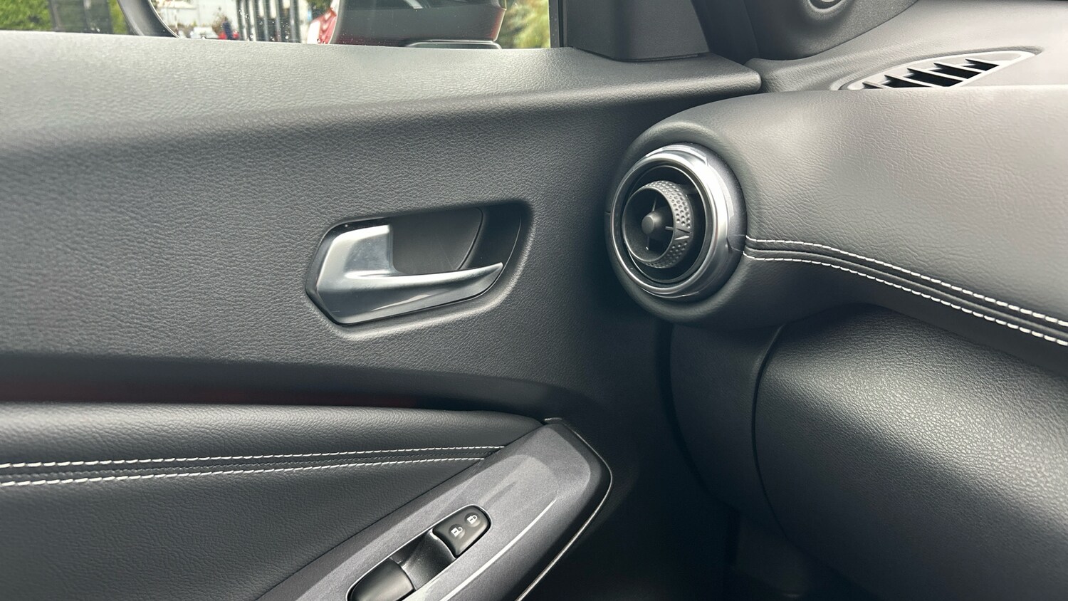 Used Nissan Juke 2023 for sale - 76186557: Photo 38