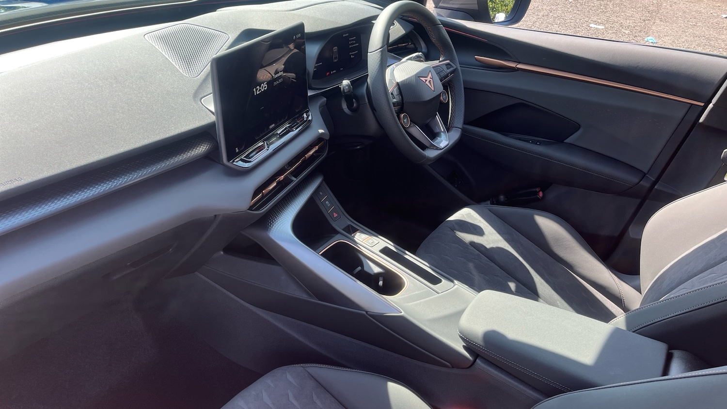 Used Cupra Terramar 2025 for sale - 76079644: Photo 2