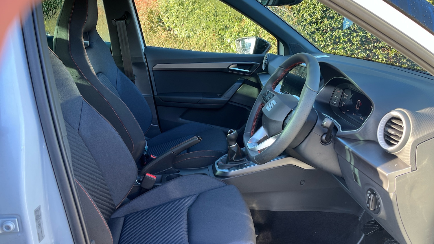 Used SEAT Arona 2025 for sale - 76792916: Photo 15