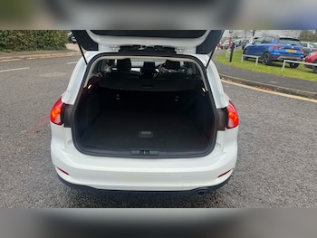 Used Ford Focus 2019 for sale - 76710003: Photo