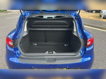 Used Renault Clio 2019 for sale - 79364997: Photo
