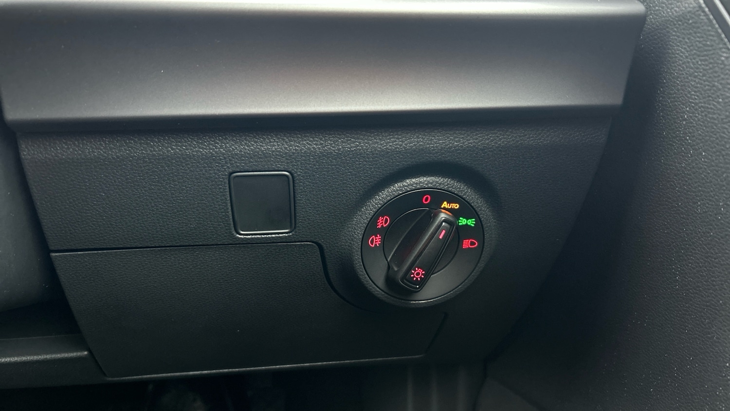 Used SEAT Arona 2025 for sale - 76792917: Photo 31