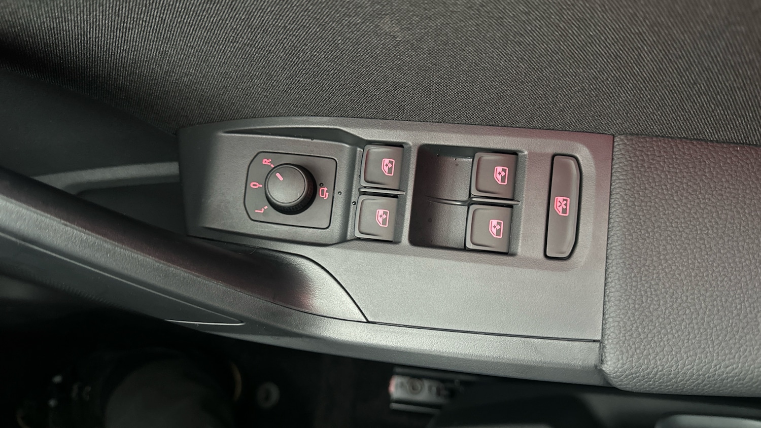 Used SEAT Arona 2025 for sale - 76792918: Photo 30