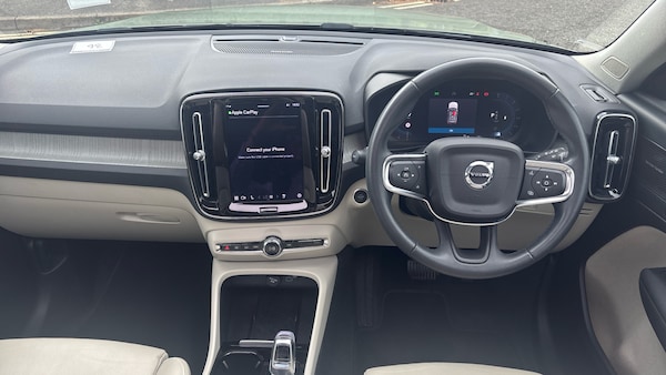 Used Volvo XC40 2023 for sale - 76231592: Photo 10